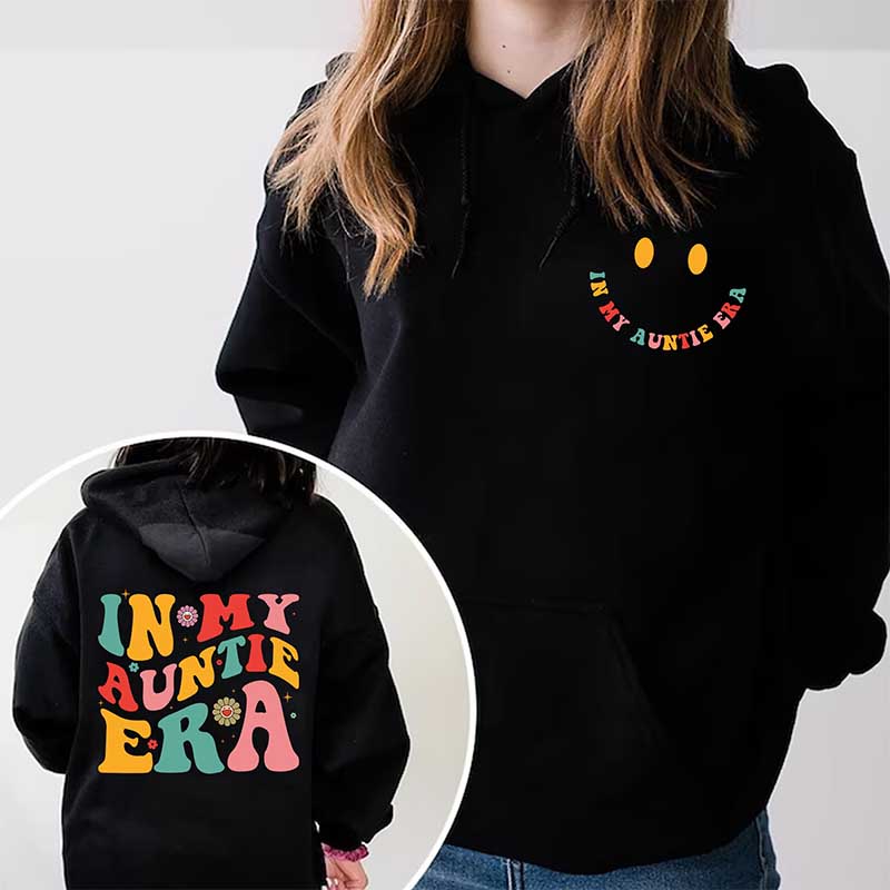 Dans mon sweat à capuche de l’ère de tante