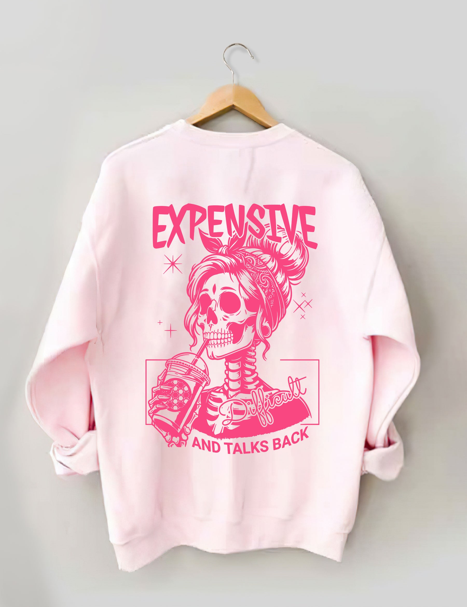 Sweat-shirt cher, difficile et parle en retour