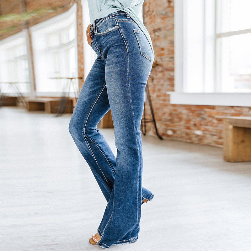 Ausgestellte Jeans mit hoher Taille