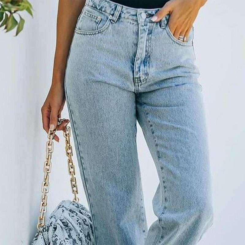 Jean fendu évasé taille moyenne
