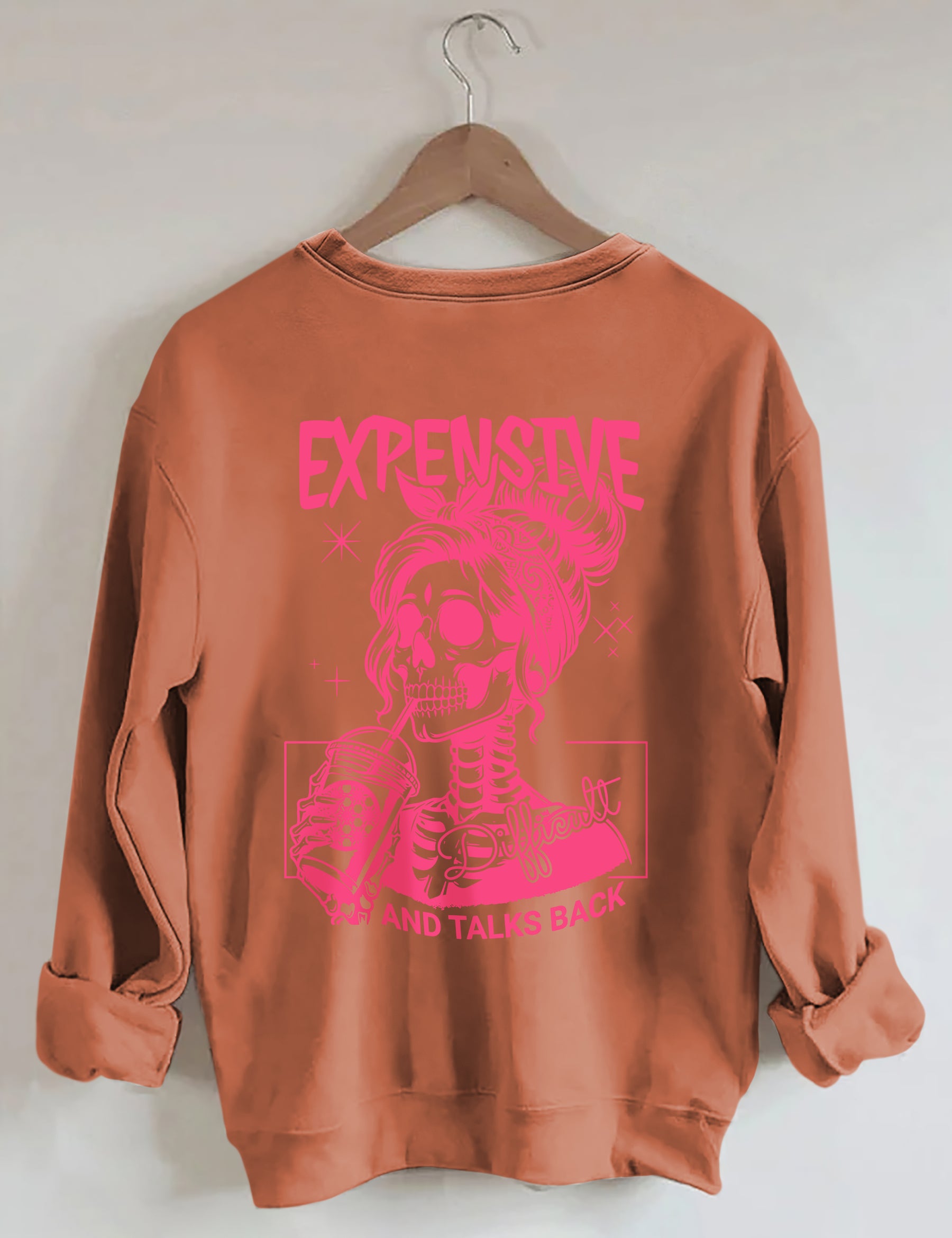 Sweat-shirt cher, difficile et parle en retour