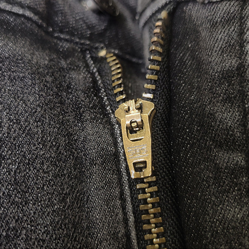 Vintage Slim Jeans mit bestickten Taschen