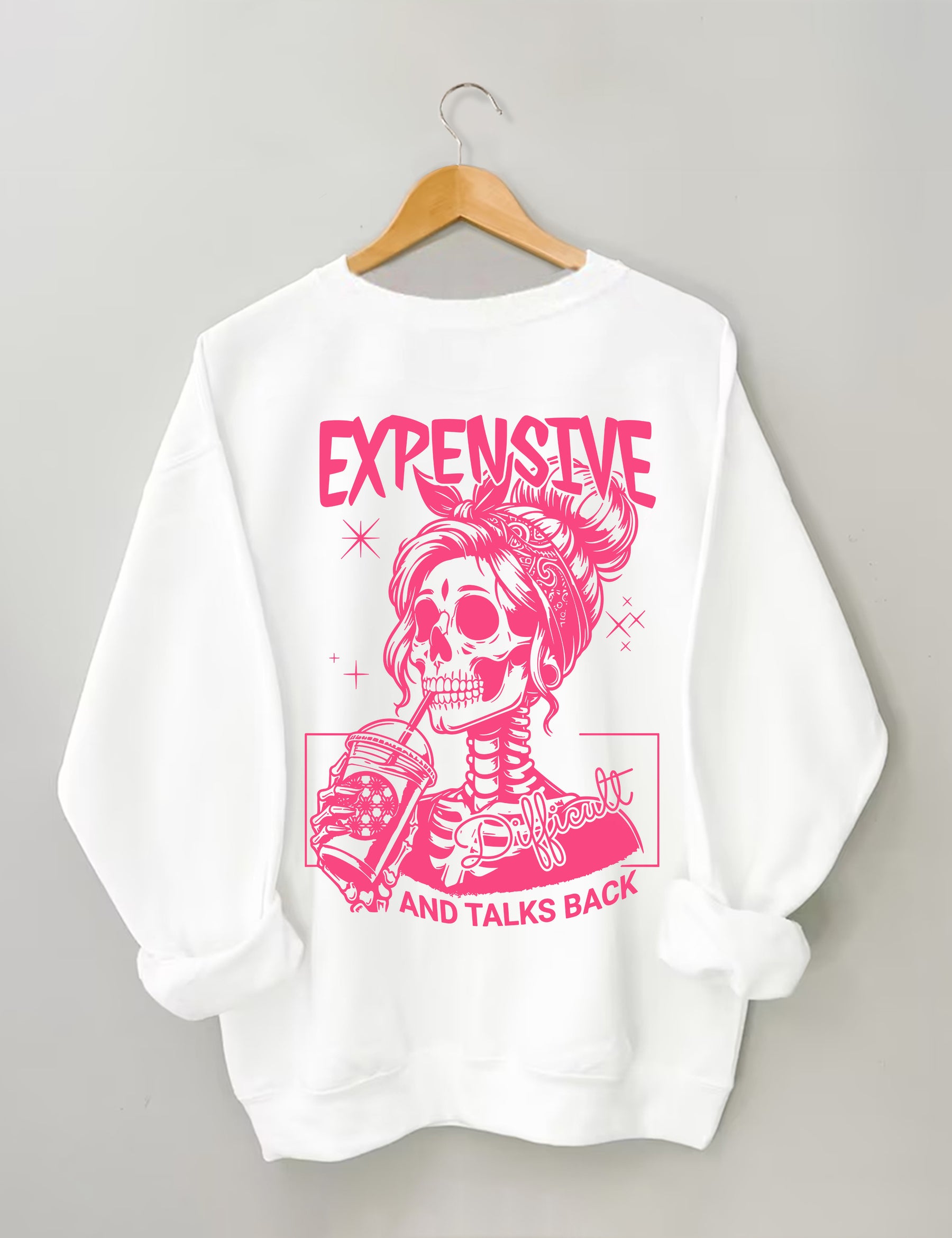 Sweat-shirt cher, difficile et parle en retour