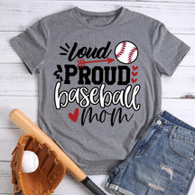 T-shirt de maman de baseball fier et bruyant