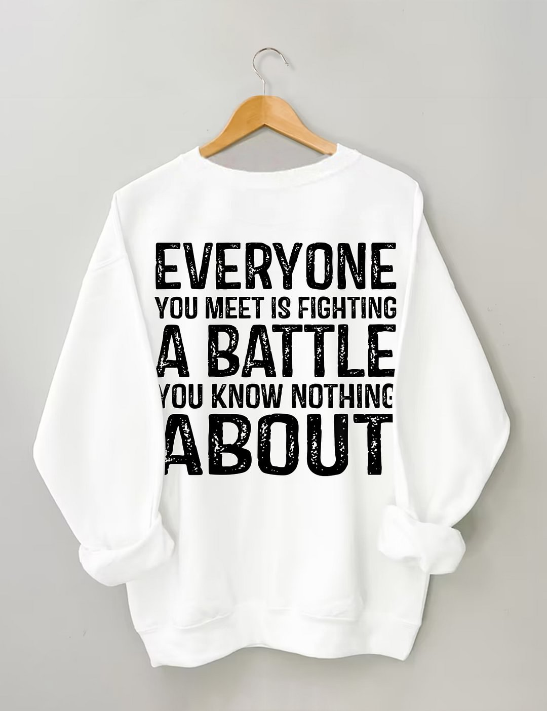 Tous ceux que vous rencontrez combattent un sweat-shirt de combat