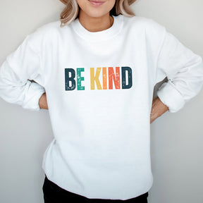Seien Sie nett, süßes Sweatshirt