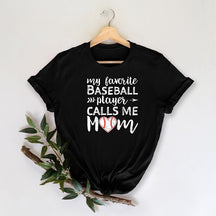 T-shirt Mon joueur de baseball préféré m'appelle maman