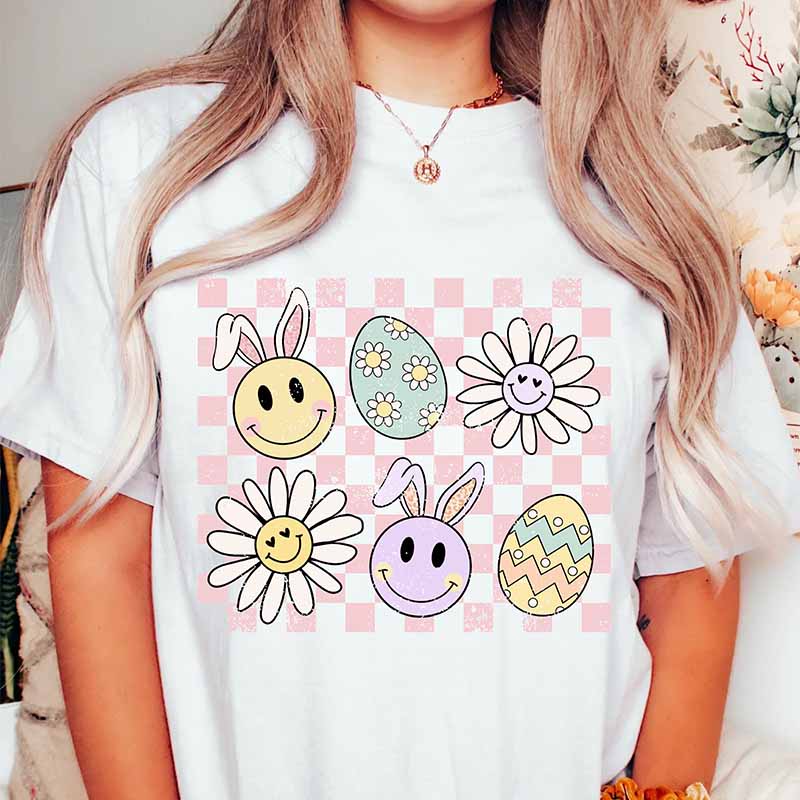 T-shirt mignon de Pâques d’oeuf de lapin