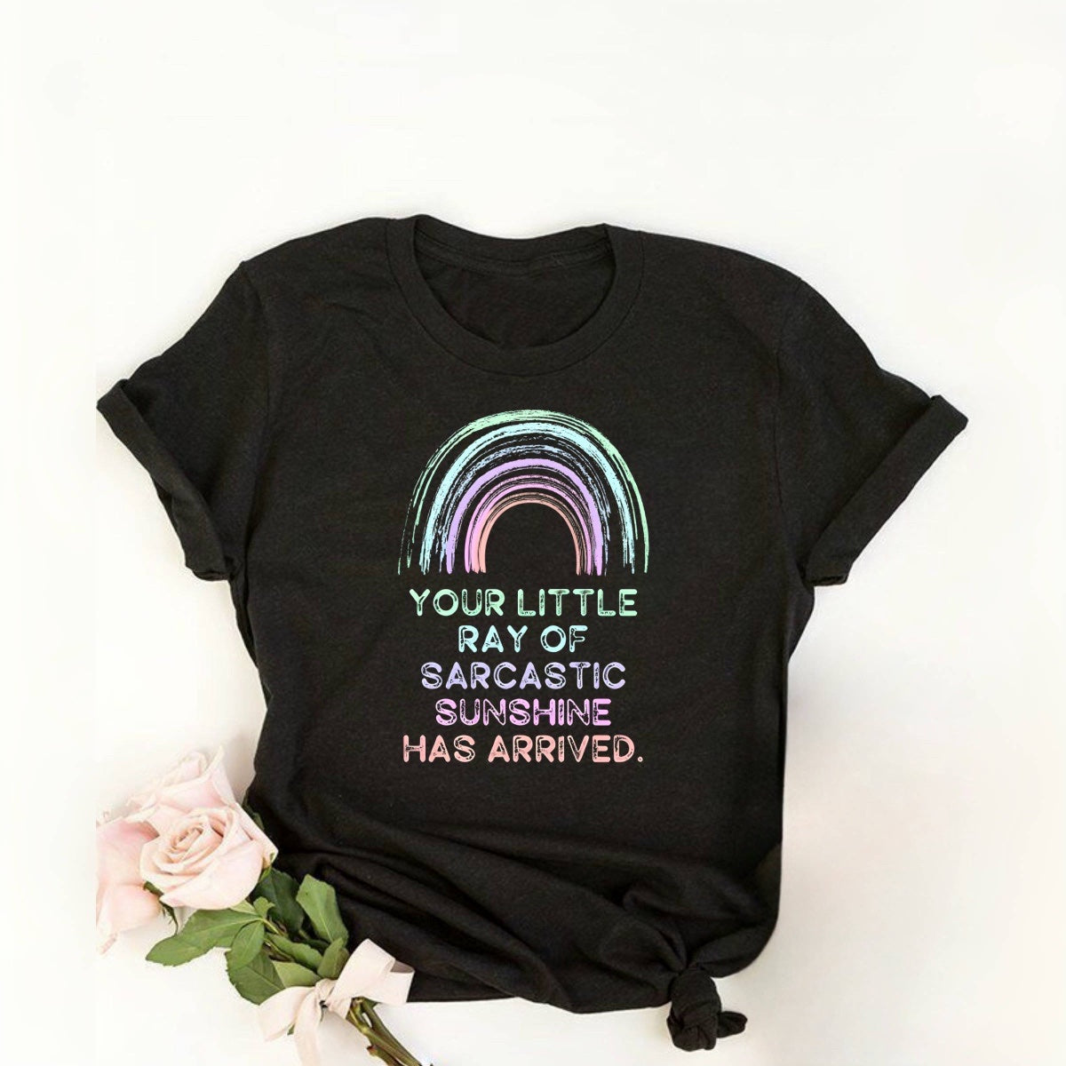 Votre petit rayon de soleil sarcastique est arrivé T-shirt