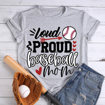 T-shirt de maman de baseball fier et bruyant