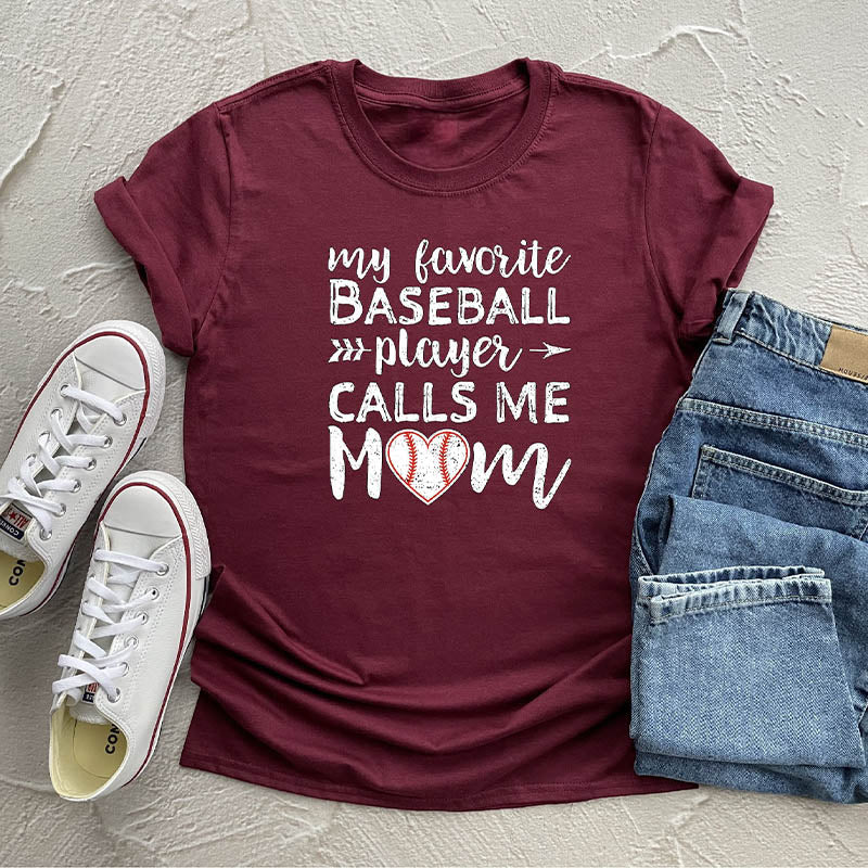 T-shirt Mon joueur de baseball préféré m'appelle maman
