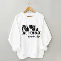 Aimez-les, gâtez-les, rendez-leur le sweat-shirt
