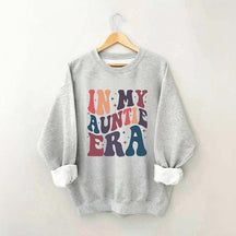 Dans mon sweat-shirt à col rond de l’ère tante