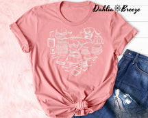 T-shirt imprimé coeur livres