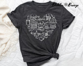 T-shirt imprimé coeur livres