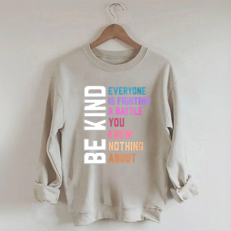 Sweat-shirt Be Kind à imprimé lettre