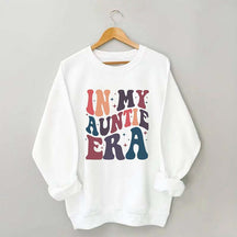 Dans mon sweat-shirt à col rond de l’ère tante