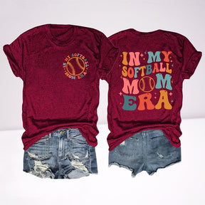 Dans mon T-shirt Softball Mom Era