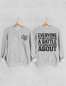 Tous ceux que vous rencontrez combattent un sweat-shirt de combat