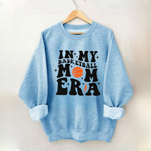 Sweat-shirt drôle à col rond dans mon ère de maman de basket-ball
