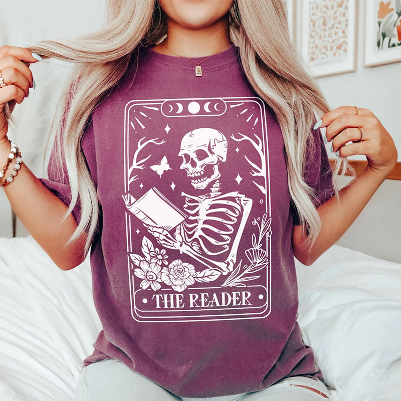 The Reader Tarot Card T-shirt