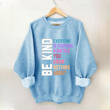 Sweat-shirt Be Kind à imprimé lettre