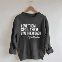 Aimez-les, gâtez-les, rendez-leur le sweat-shirt