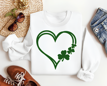 Sweatshirt mit süßem Aufdruck „Shamrock Heart“.