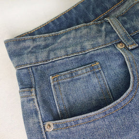 Jean rétro taille moyenne à jambe large