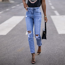 Zerrissene Slim-Fit-Jeans mit Reißverschluss und Distressed-Effekt