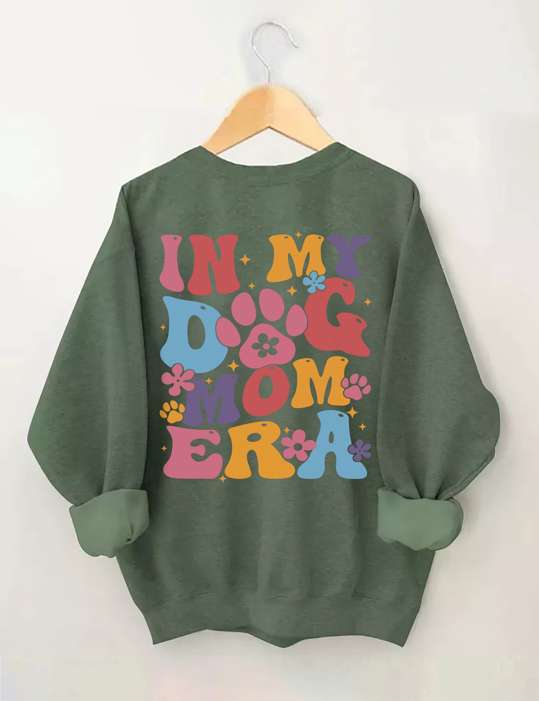 In meinem Hundemama-Ära-Sweatshirt