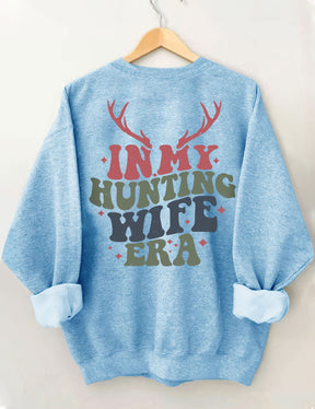In meinem Jagdfrauen-Ära-Sweatshirt 