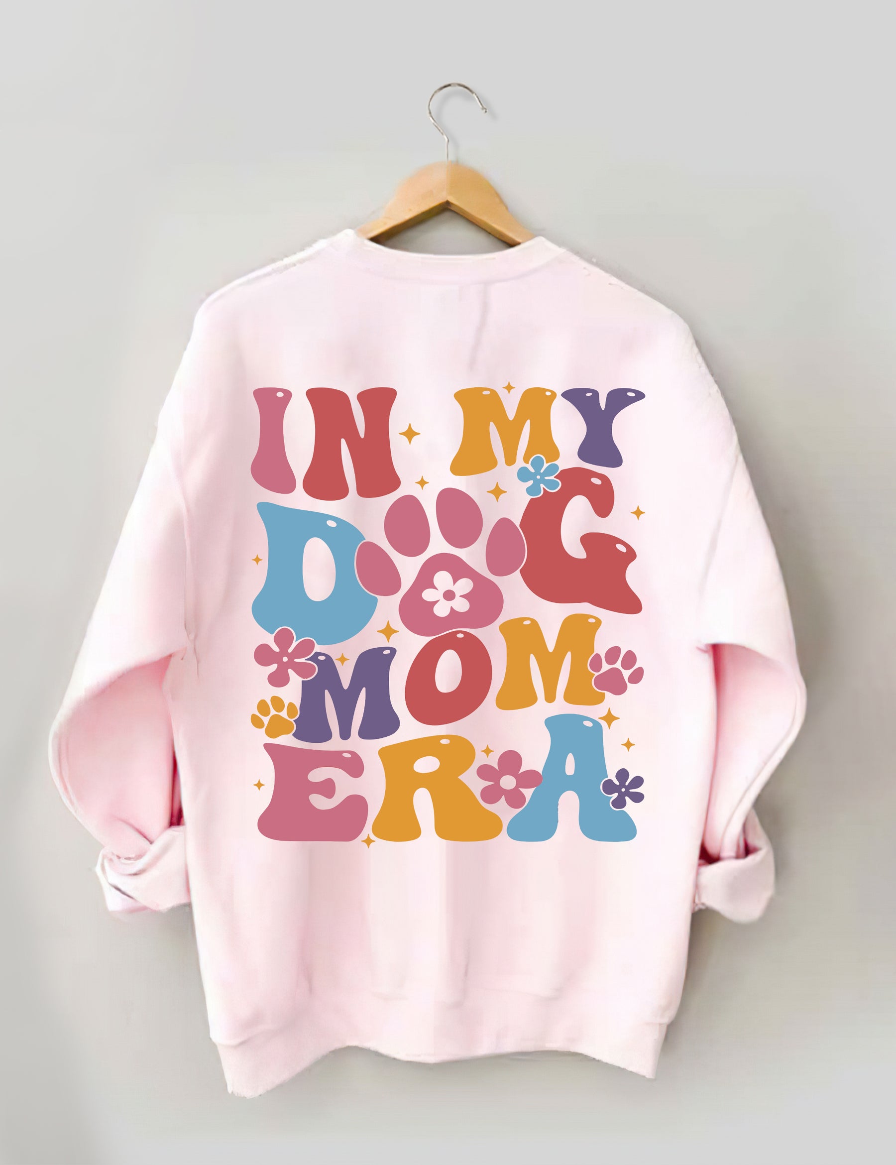 In meinem Hundemama-Ära-Sweatshirt