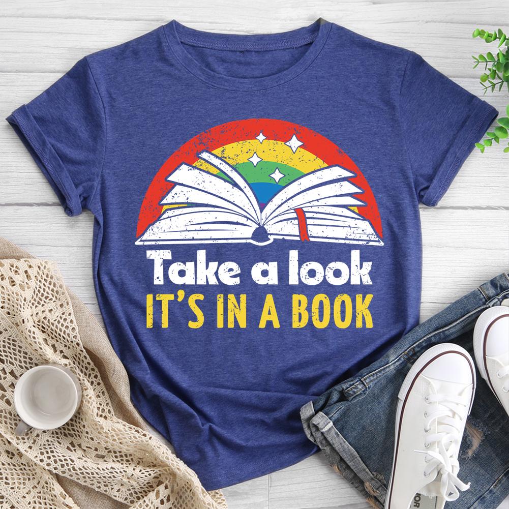 Jetez un oeil à It's in a Book T-shirt à col rond