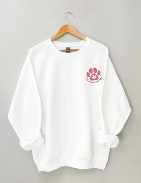 In meinem Hundemama-Ära-Sweatshirt