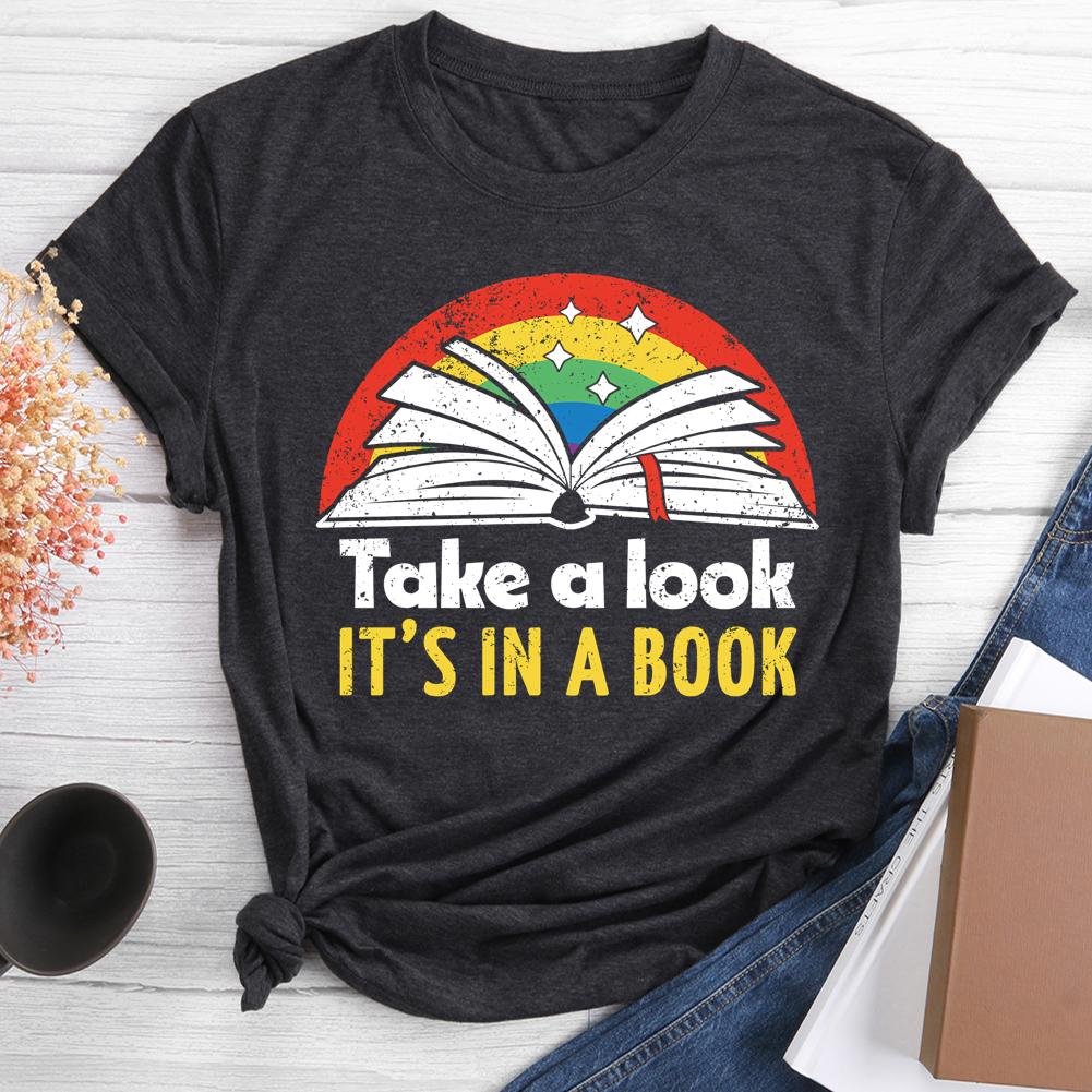 Jetez un oeil à It's in a Book T-shirt à col rond