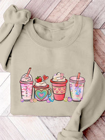 Sweatshirt mit Aufdruck „Valentinstag Kaffeegetränke“.